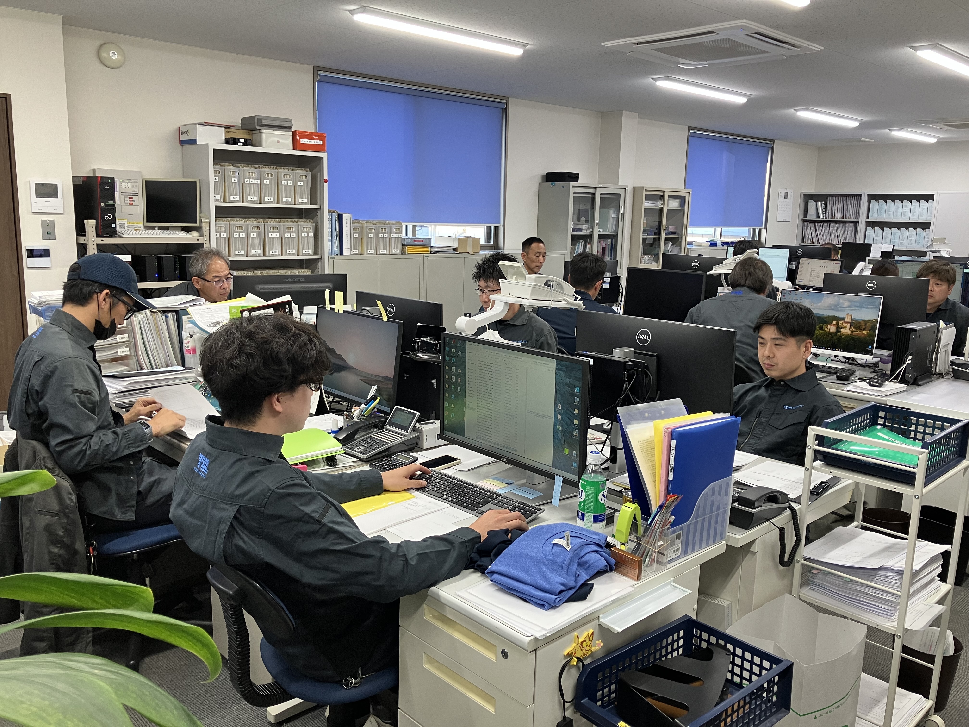 現場で働くスタッフ